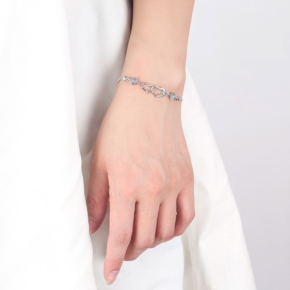 MUOTI Women's Interlocking Double Heart Bracelet with Zirconia
